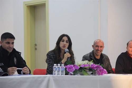 Kaymakamımız Hilal Kızılkaya, mahalle ziyaretleri kapsamında kurum amirleriyle birlikte Karaburun  Merkez ve İskele Mahallesi’ni ziyaret etti.